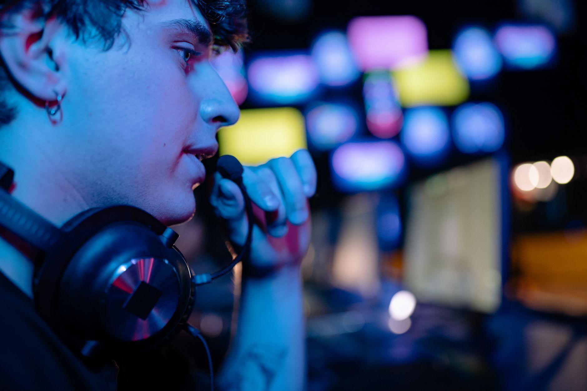 Illustration of Exploring How Audio Cues Influence Competitive Gameplay
