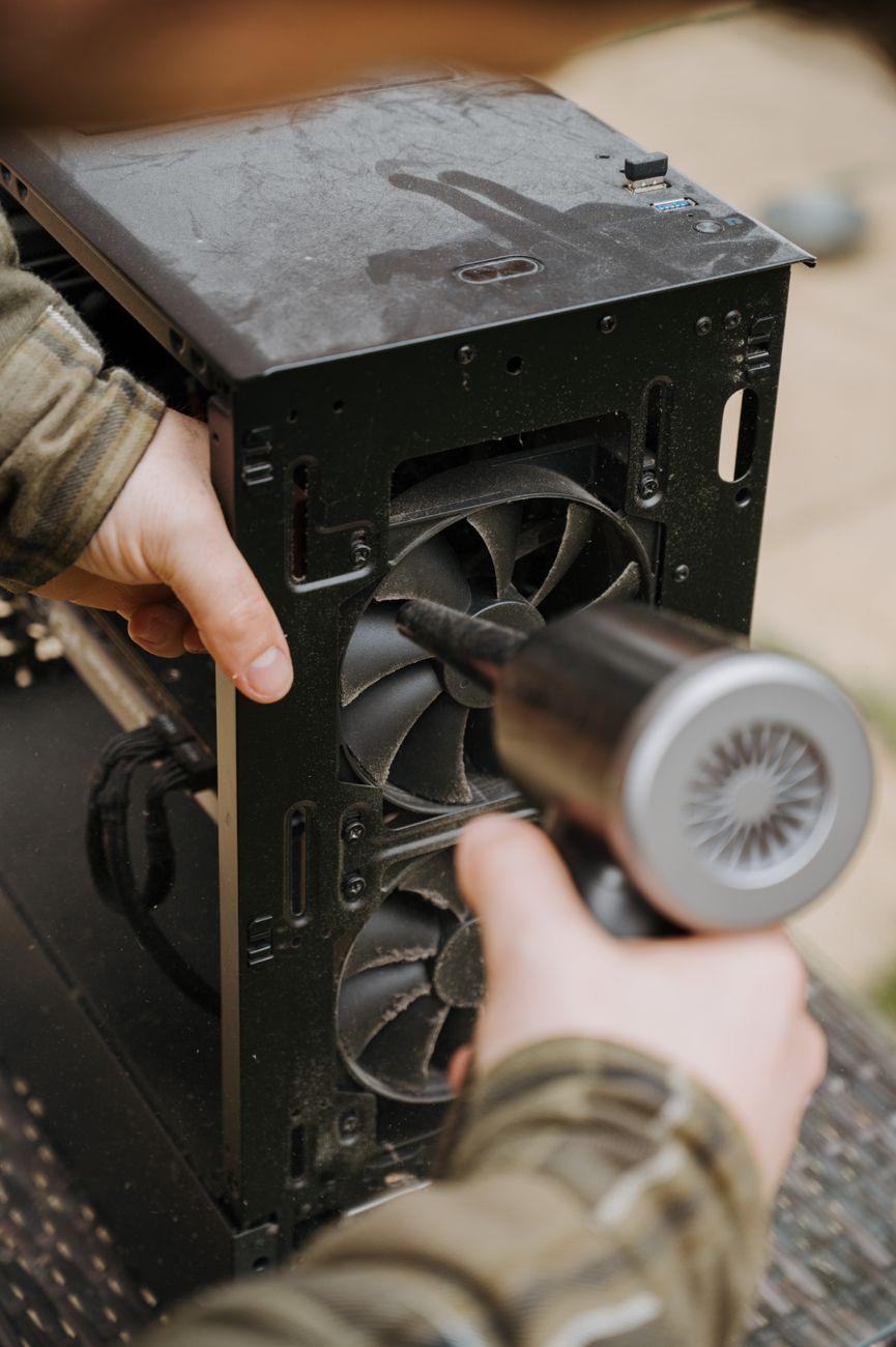 Illustration of How Case Airflow Design Influences Long-Term Hardware Health