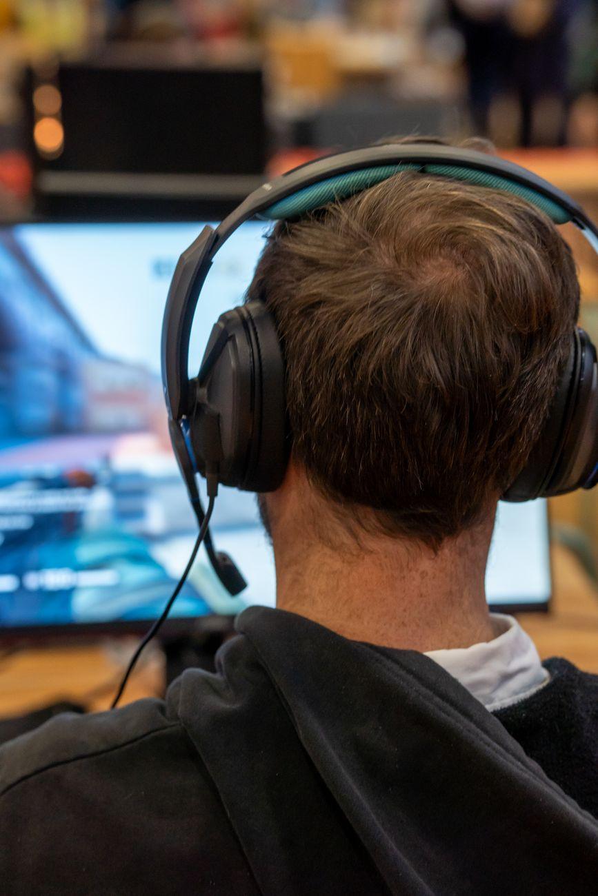 Illustration of How Game Engines Handle Physics Behind Every Explosion