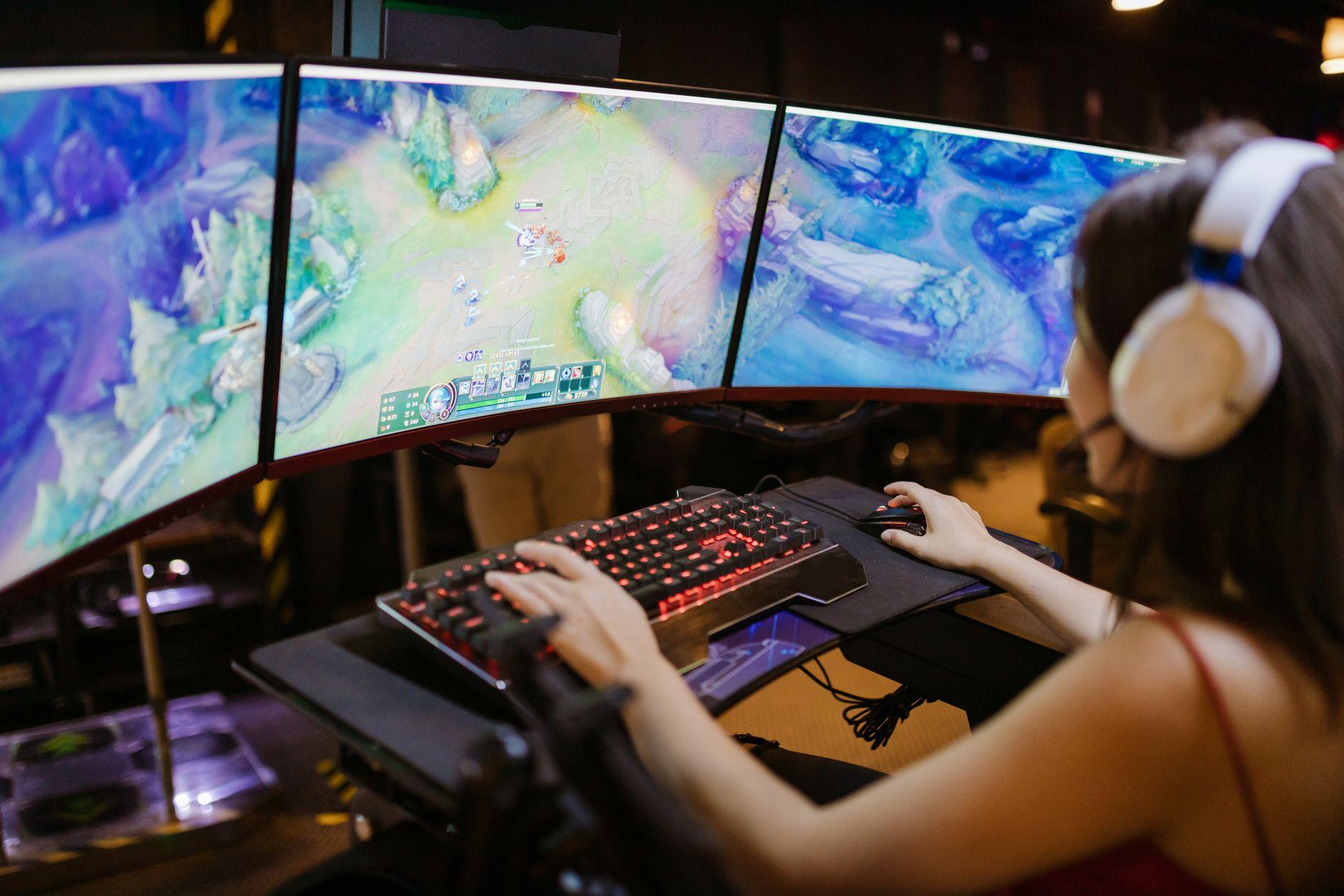 Illustration of The Quiet Importance of Monitor Response Time in Fast Games